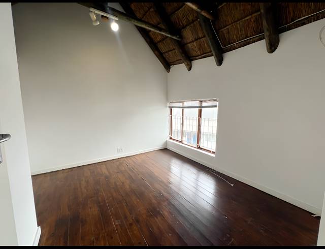 2 BEDROOM APARTMENT TO LET IN MELKBOSSTRAND CENTRAL